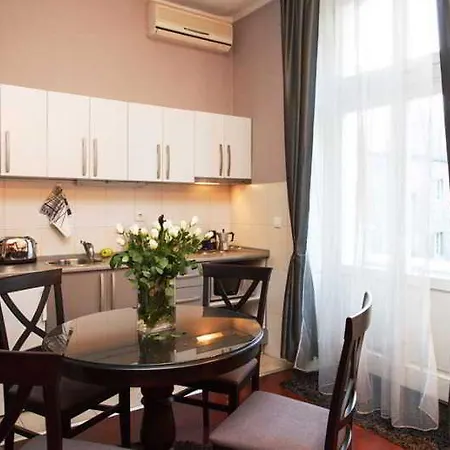 One Bedroom Terazije Square Appartamento Belgrado